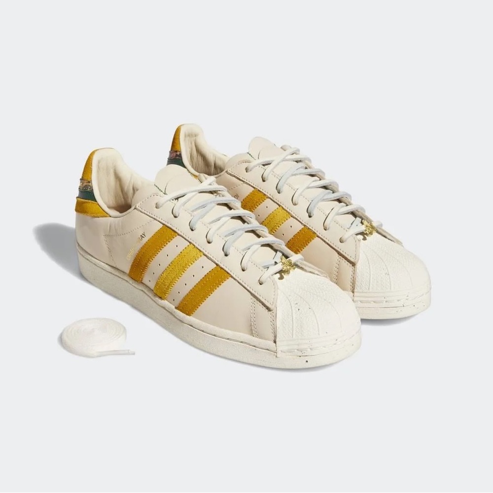 Yara Shahidi x Adidas Superstar Cream/Hazy Yellow/Legacy Gold